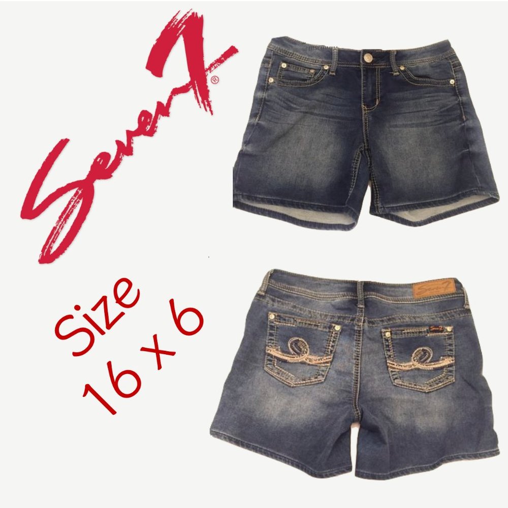 NWOT Seven7 Jean Shorts in Size 16